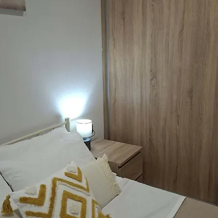 Modern Comfort Апартаменты Каламата